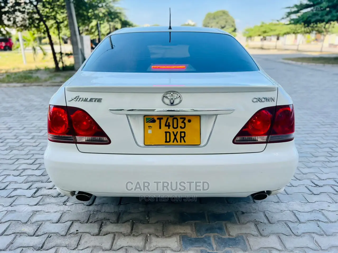 Toyota Crown 2006 White