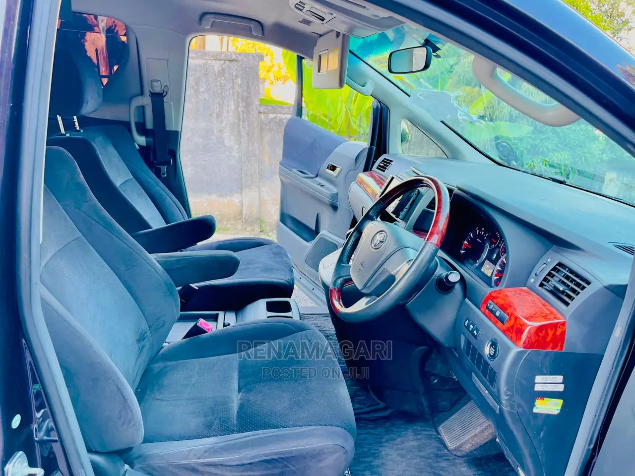Toyota Vellfire 2012 Purple