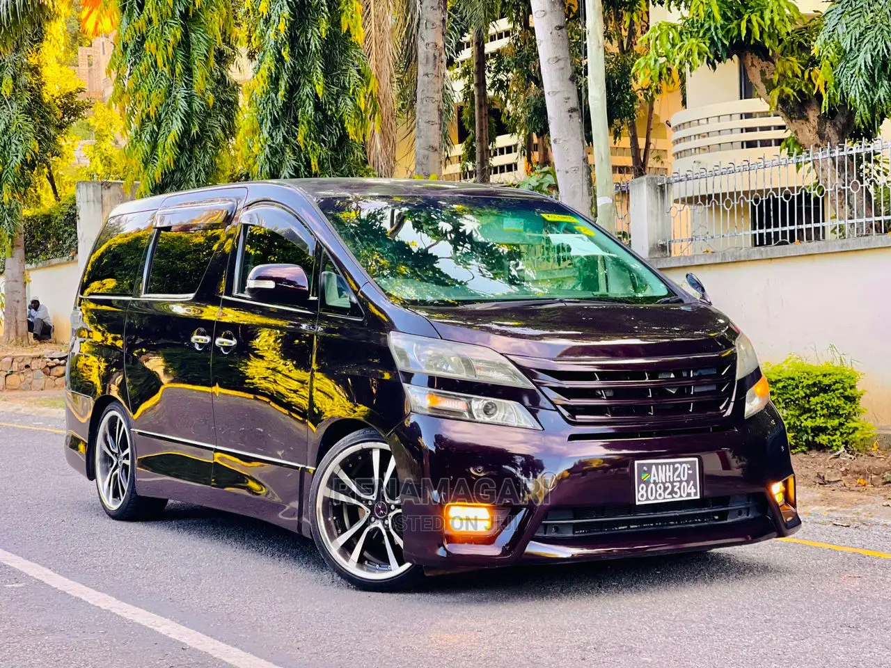Toyota Vellfire 2012 Purple