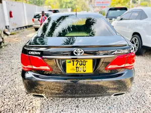 Toyota Crown 2006 Black