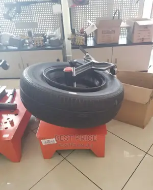 Portable Tyre Changing Machine