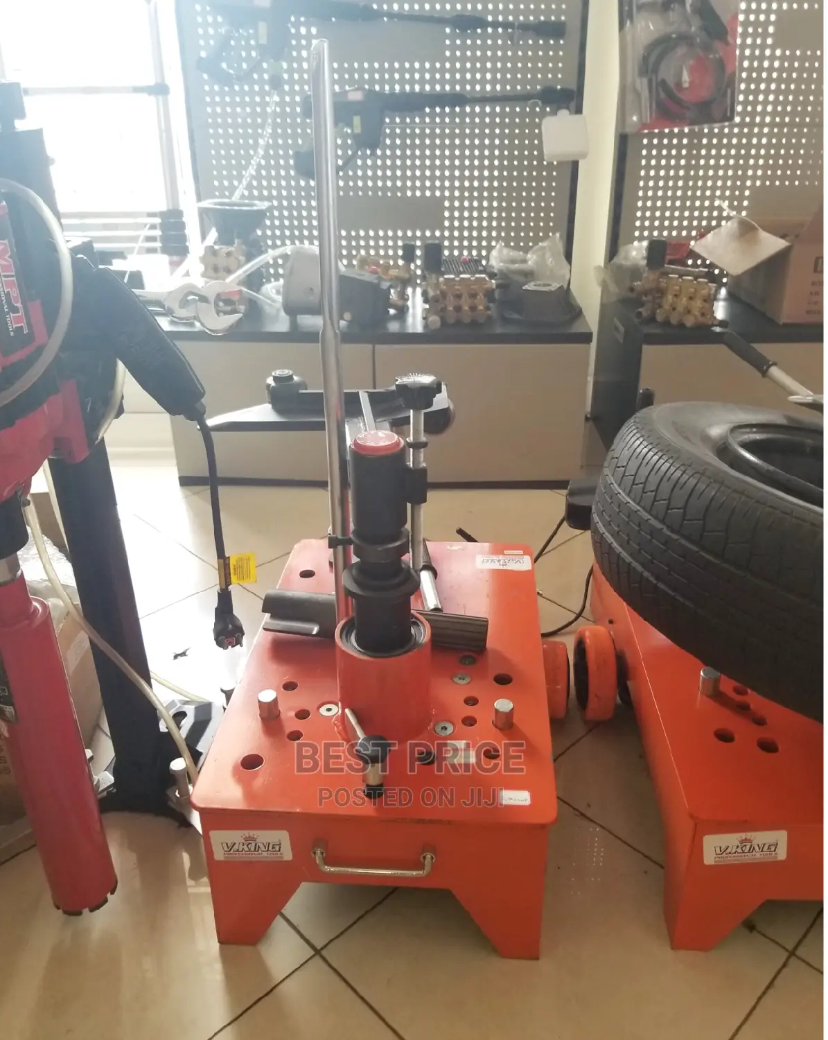 Portable Tyre Changing Machine