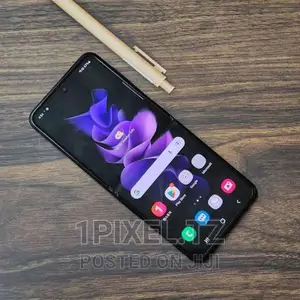 Samsung Galaxy Z Flip 3 128 GB Black