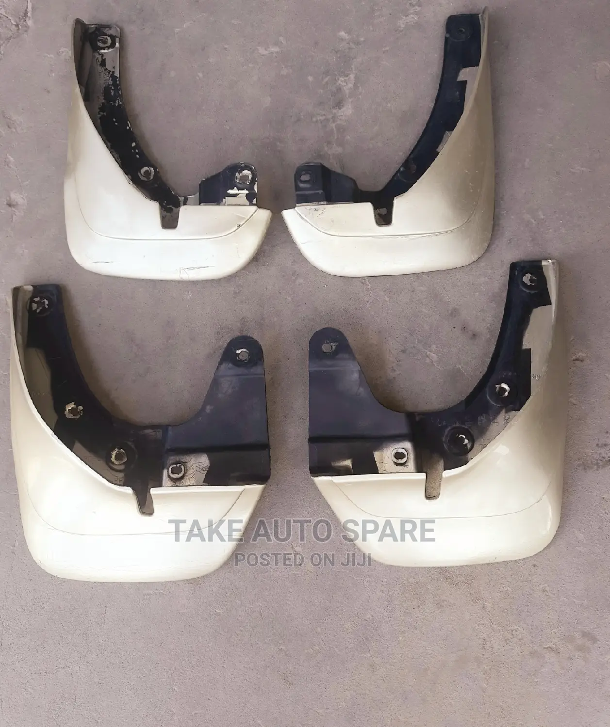 Toyota Noah Mudguard Set
