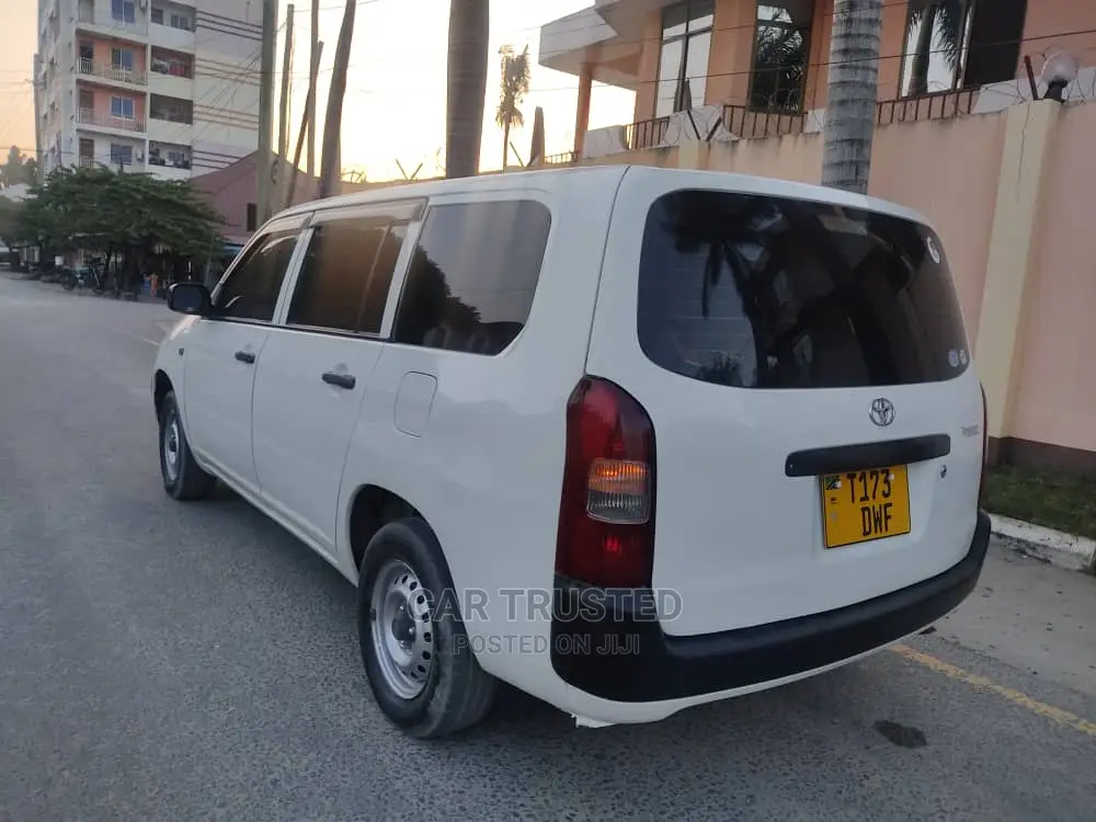 Toyota Probox 1.3 DX Comfort 2WD 2002 White