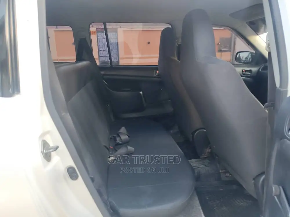 Toyota Probox 1.3 DX Comfort 2WD 2002 White