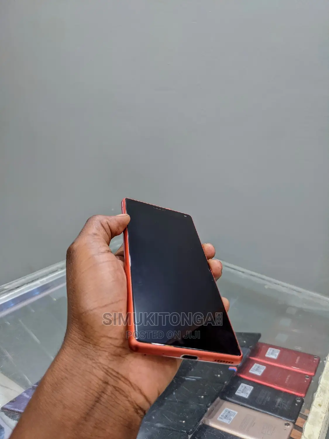 Sony Xperia 8 SOV42 64 GB Red