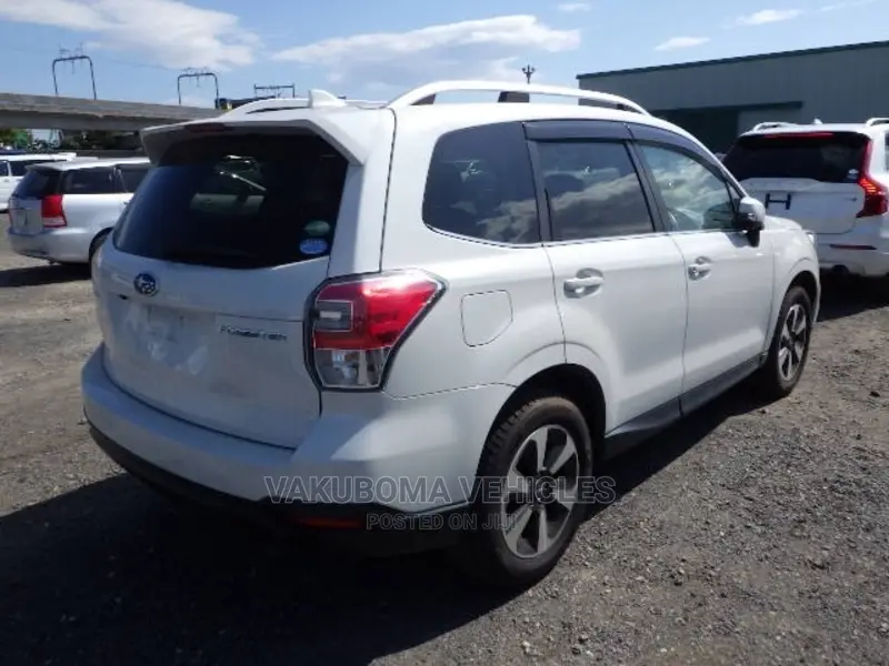 Subaru Forester 2016 Pearl