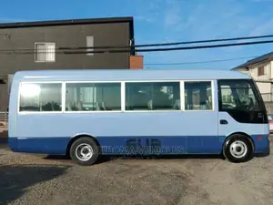 Mitsubishi Fuso Rosa 2004 Blue