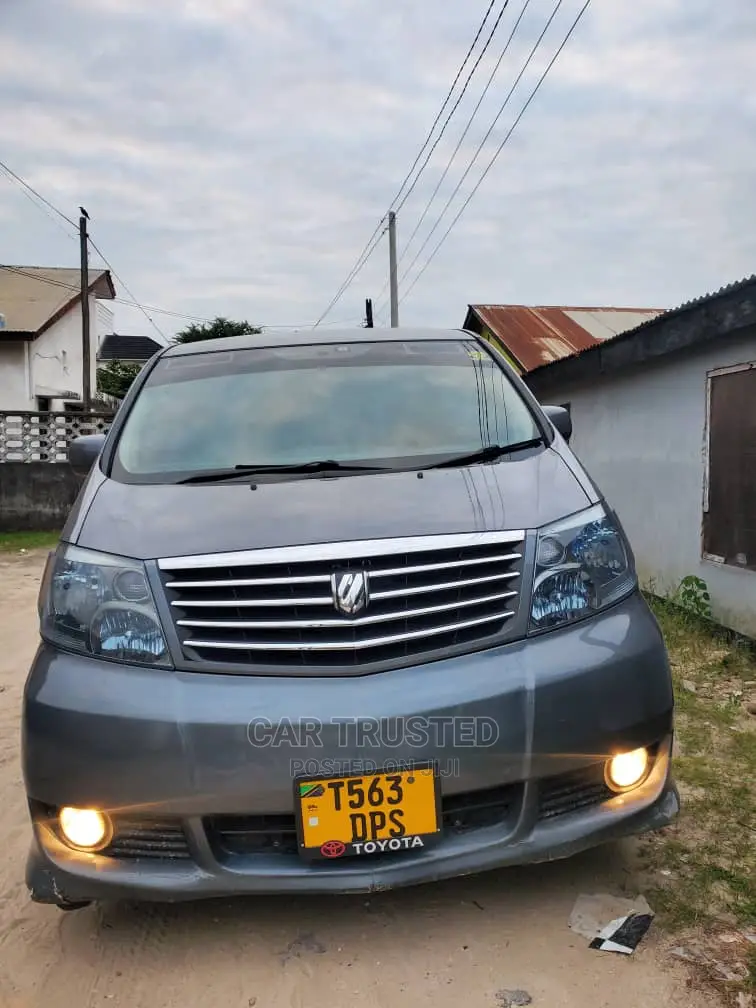 Toyota Alphard 2004 Beige