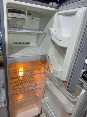 Fridge Inagandisha Na Kupooza Vizur Sana