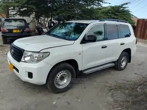 Toyota Land Cruiser 4.5 V8 TD STD 2010 White