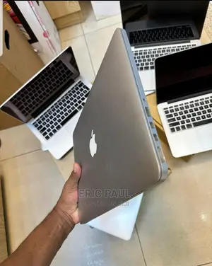Laptop Apple MacBook Pro 2015 8GB Intel Core I5 SSD 256GB
