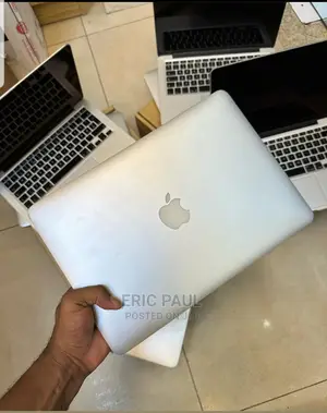 Laptop Apple MacBook Pro 2015 8GB Intel Core I5 SSD 256GB