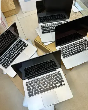 Laptop Apple MacBook Pro 2015 8GB Intel Core I5 SSD 256GB