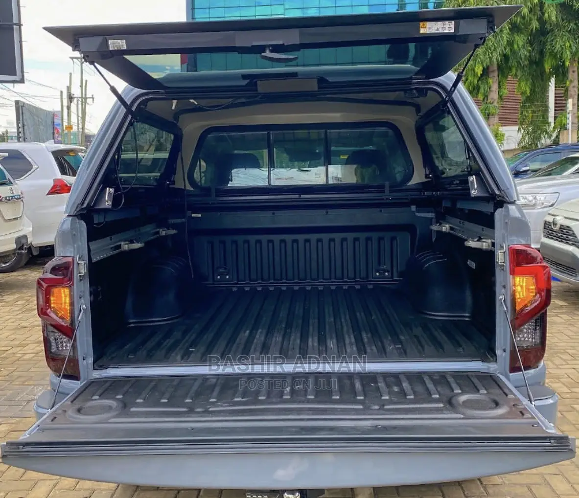 Nissan Navara 2021 Gray