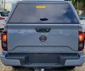 Nissan Navara 2021 Gray