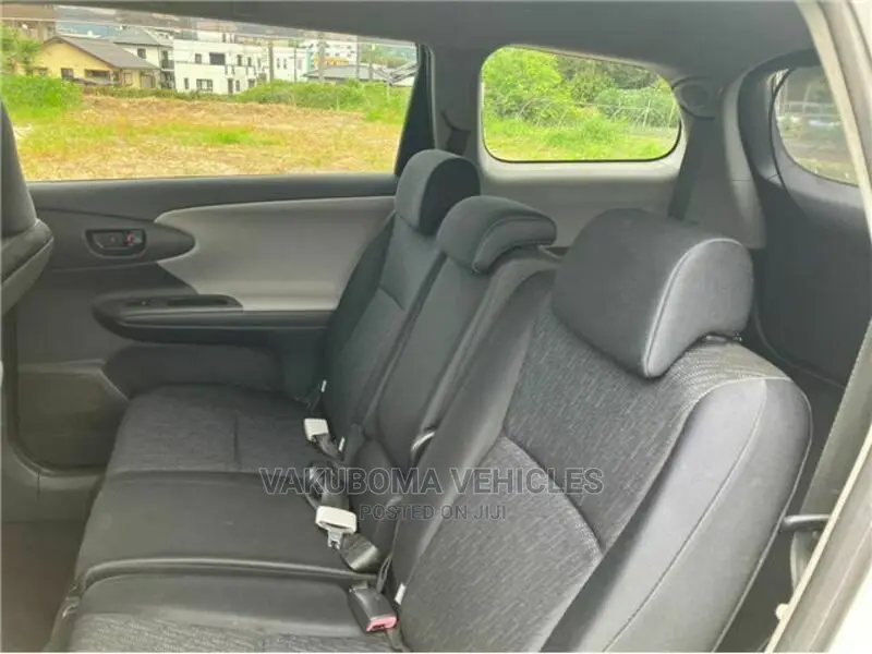Toyota Wish 2010 Pearl