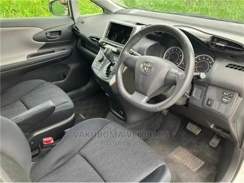 Toyota Wish 2010 Pearl