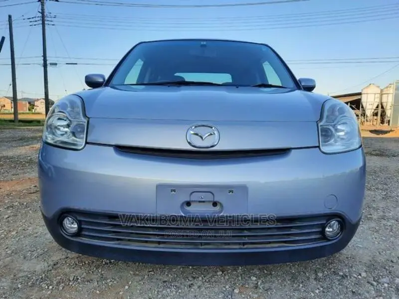 Mazda Verisa 2010 Silver