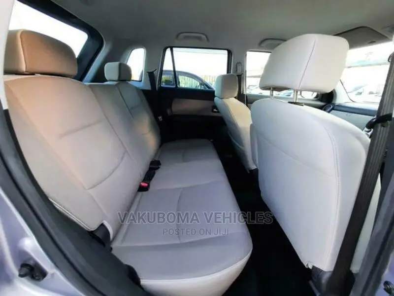 Mazda Verisa 2010 Silver