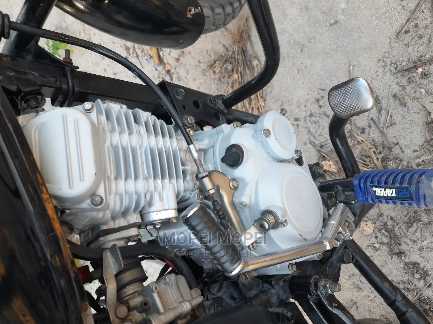 Bajaj Boxer 125 2021 Red