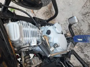 Bajaj Boxer 125 2021 Red