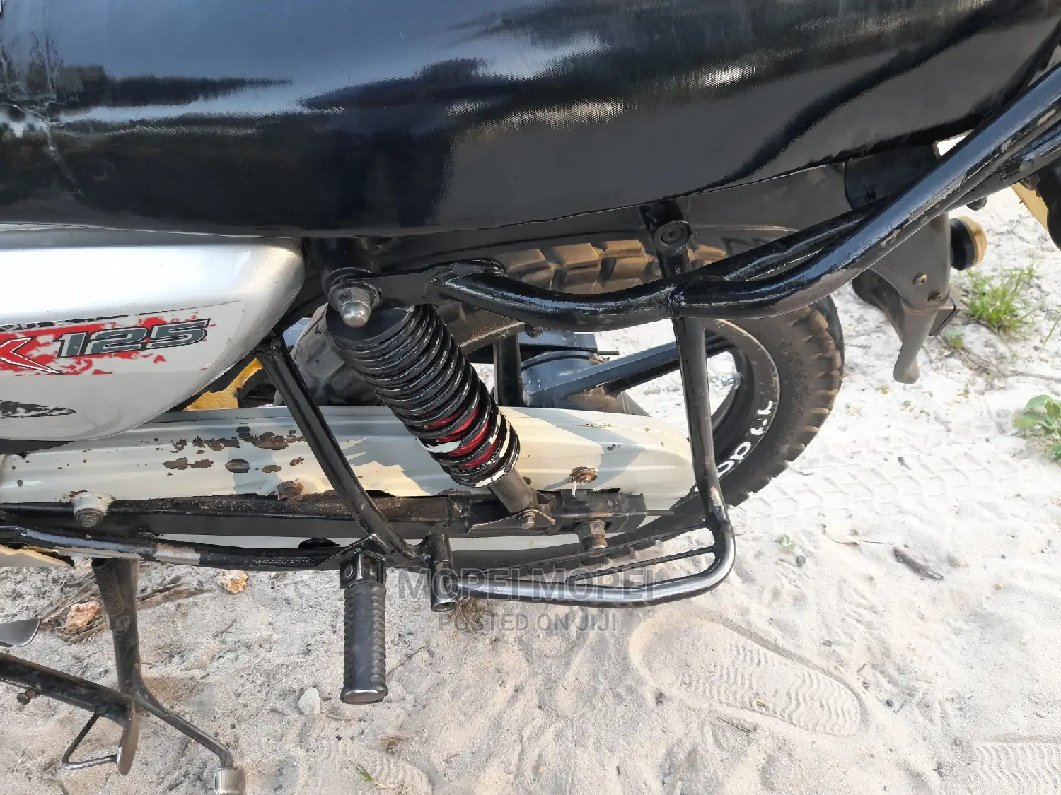 Bajaj Boxer 125 2021 Red