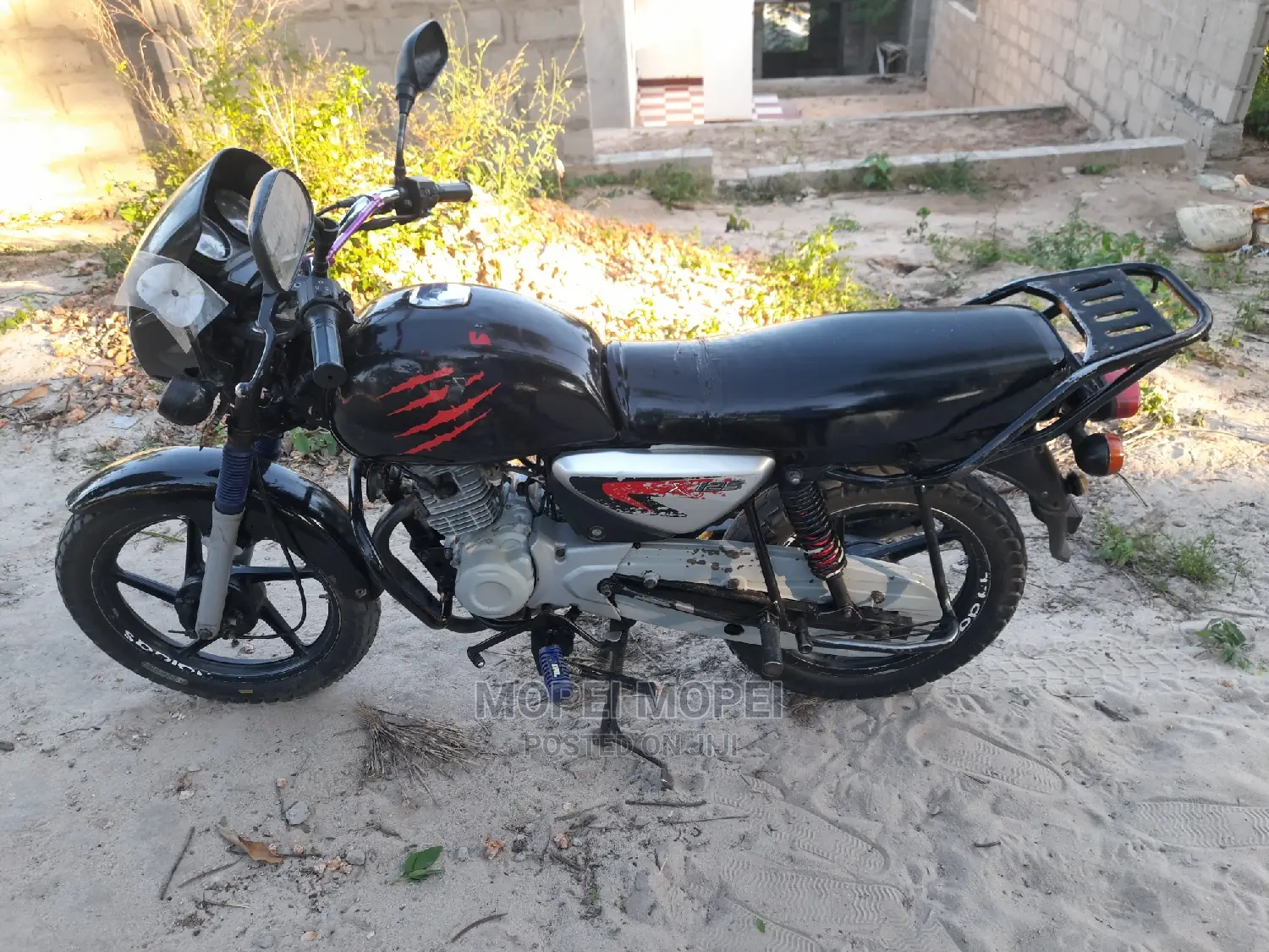 Bajaj Boxer 125 2021 Red