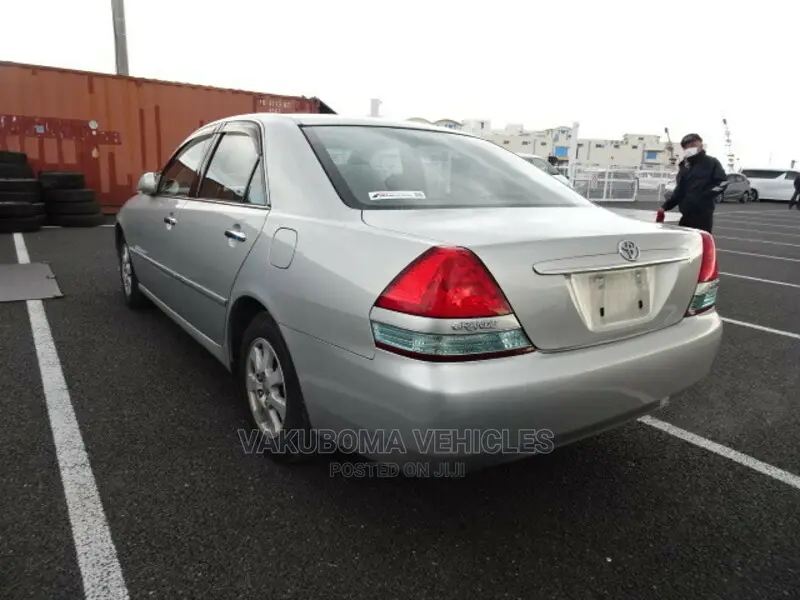 Toyota Mark II 2004 Silver