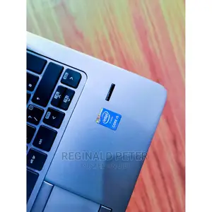Laptop HP EliteBook 820 G2 8GB Intel Core I5 HDD+SSD 500GB