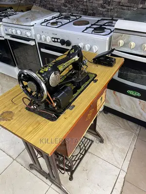 Cherehani Pamoja Na Motor Ya Umeme