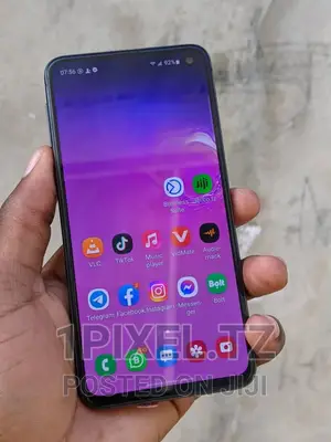 Samsung Galaxy S10e 128 GB Black