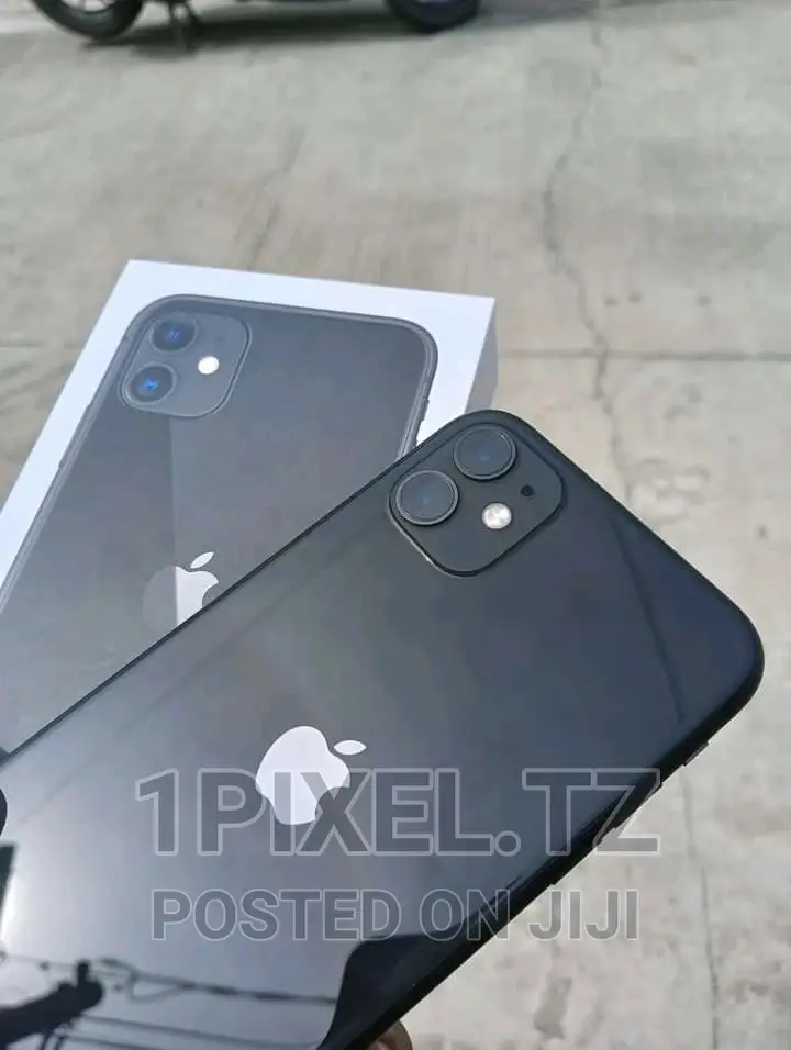 New Apple iPhone 11 128 GB Black