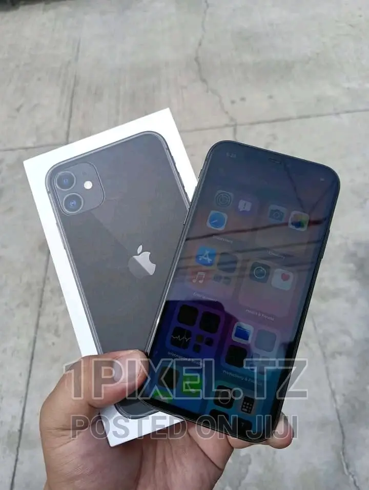 New Apple iPhone 11 128 GB Black