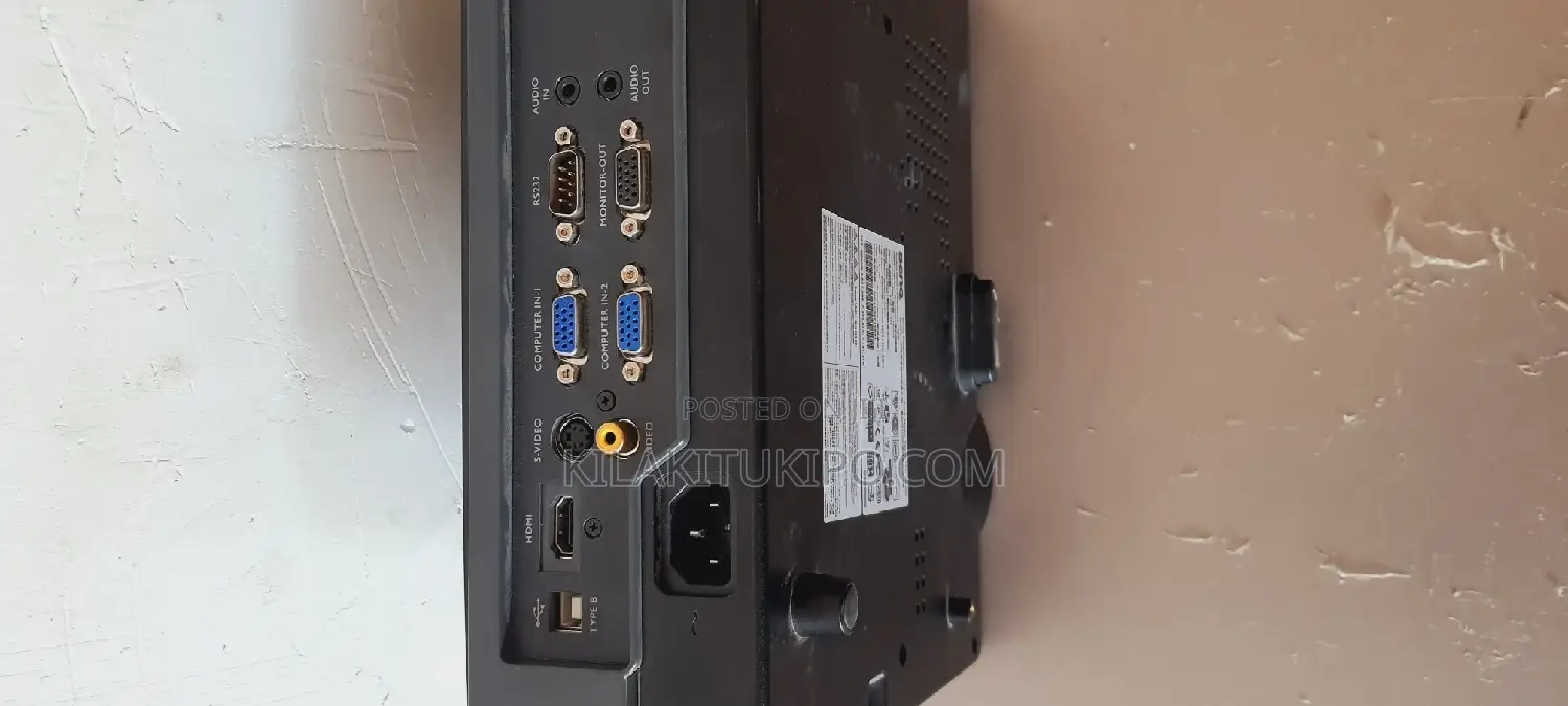 Benq Projector With HDMI