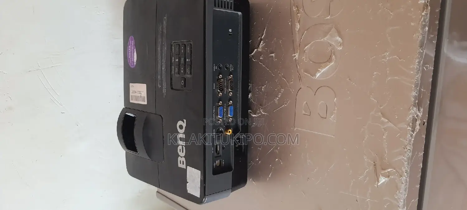 Benq Projector With HDMI