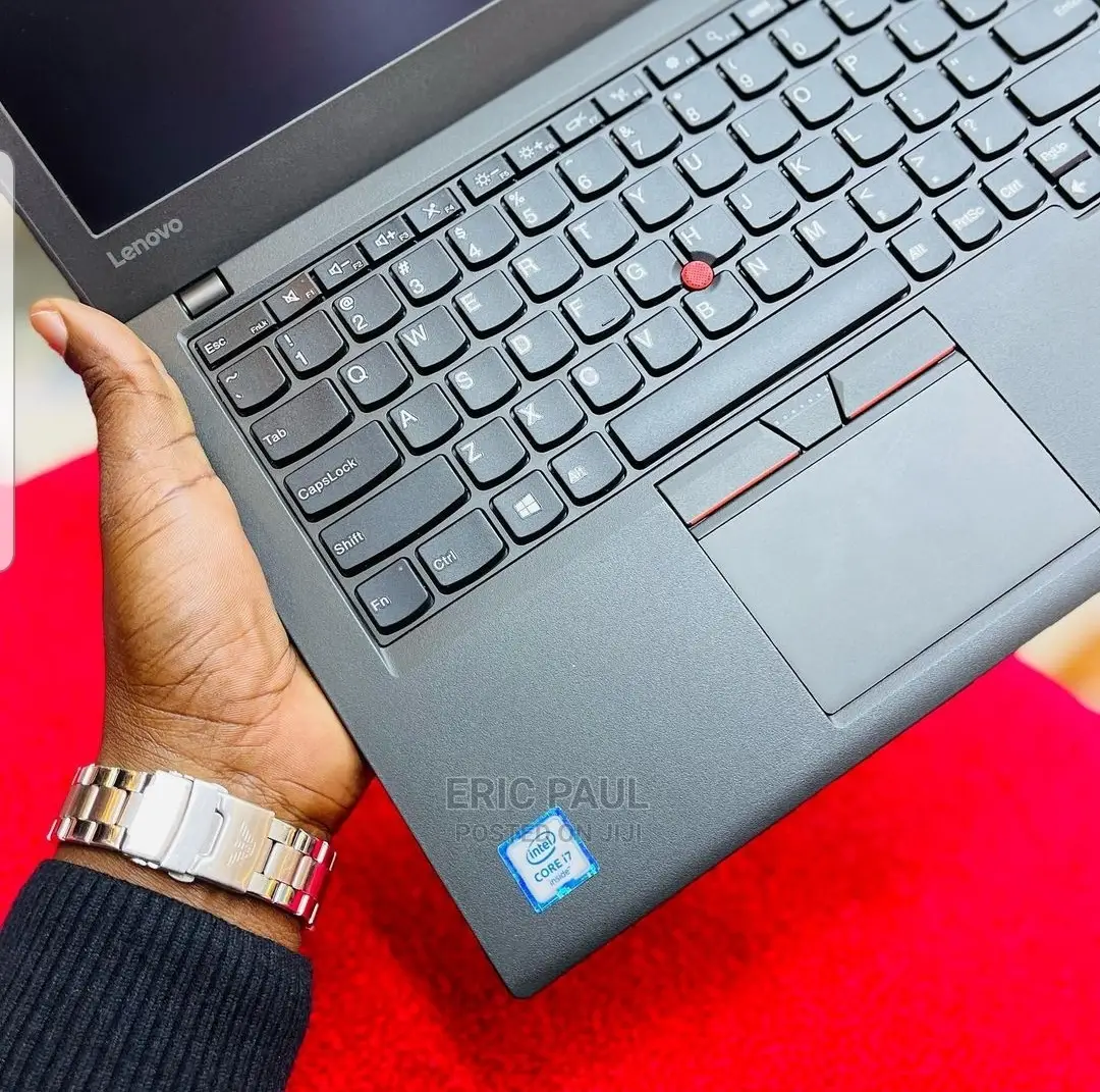 Laptop Lenovo ThinkPad X260 8GB Intel Core I7 HDD 500GB