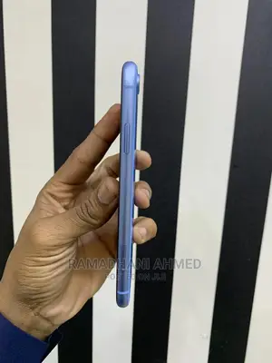 Apple iPhone XR 64 GB Blue