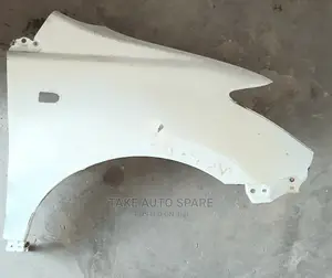Toyota Ist 2002-2007 Fenders.