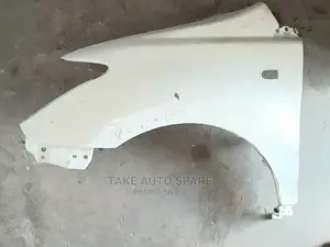 Toyota Ist 2002-2007 Fenders.
