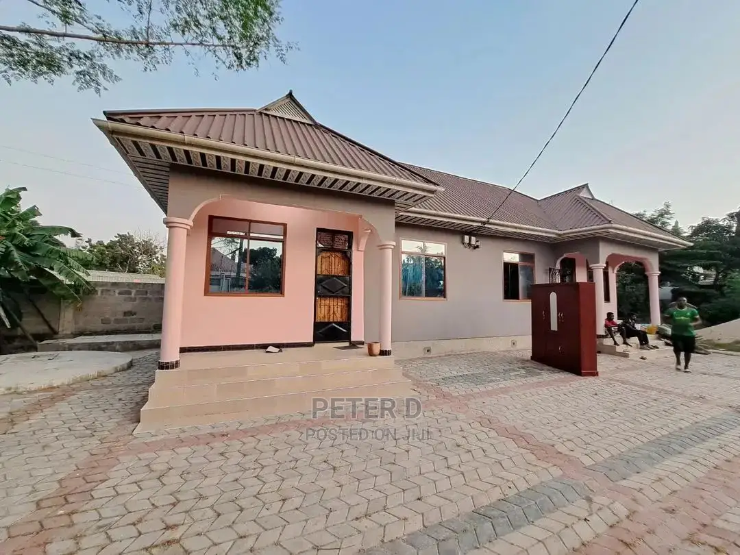 1bdrm Apartment in Kimara for rent