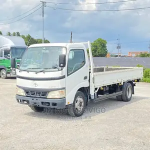 Toyota Dyna Flat Body