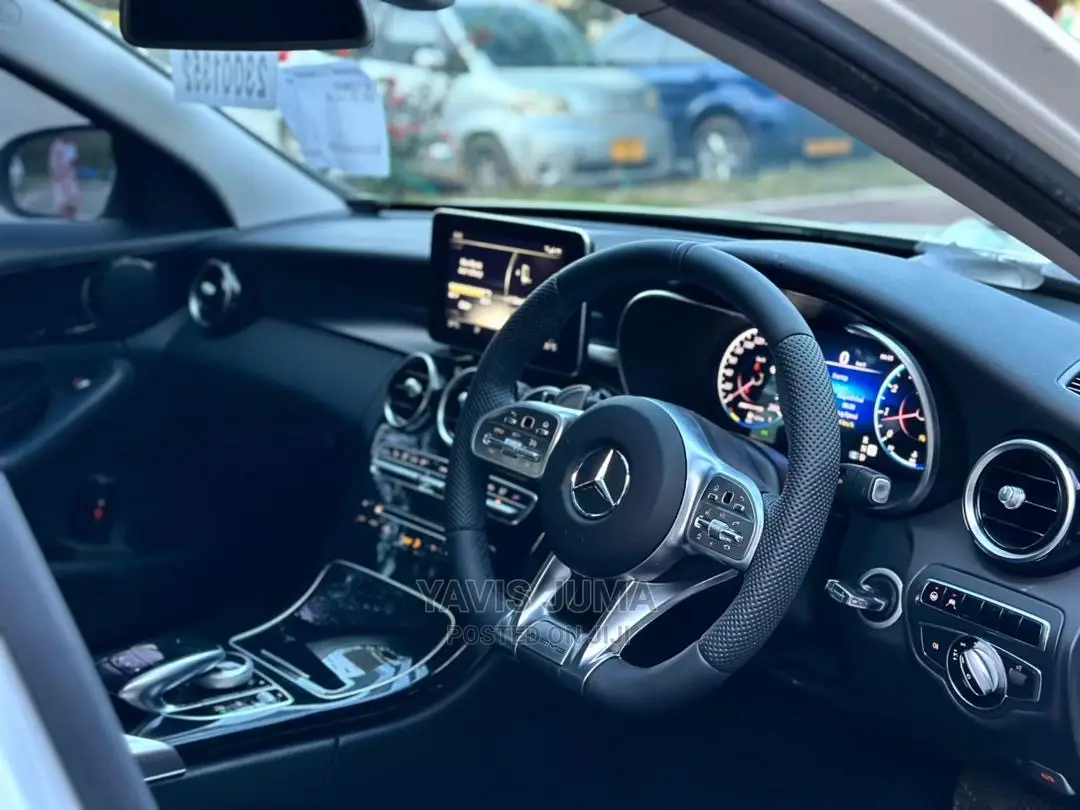 Mercedes-Benz C-Class 2014 White