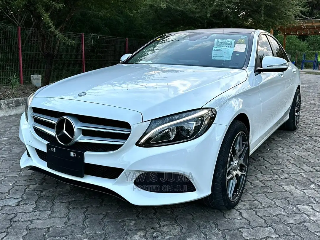 Mercedes-Benz C-Class 2014 White