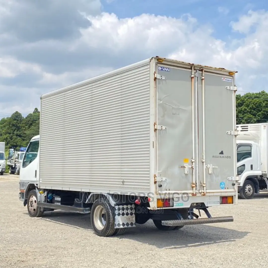 Mitsubishi Canter Box Body