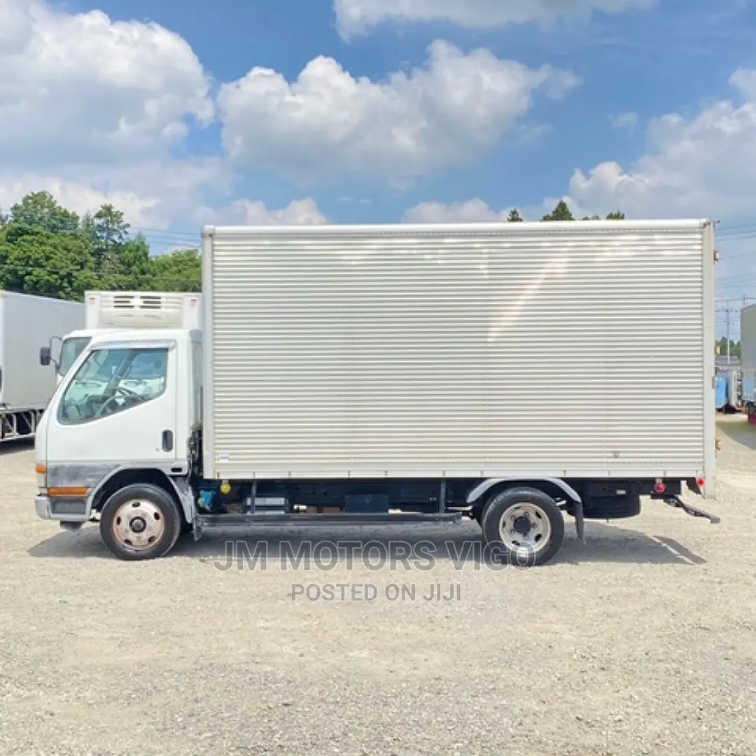 Mitsubishi Canter Box Body