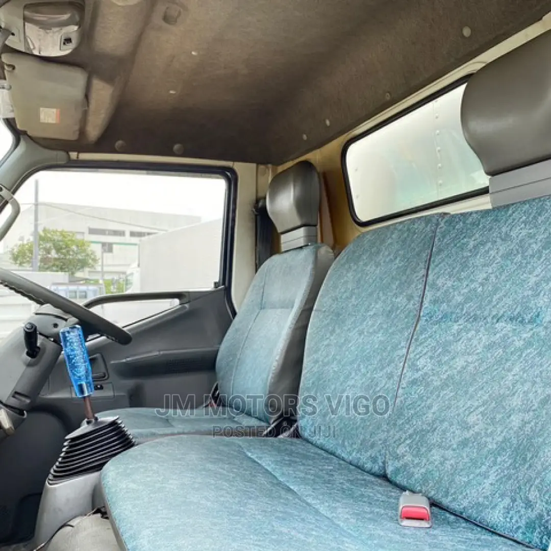 Mitsubishi Canter Box Body