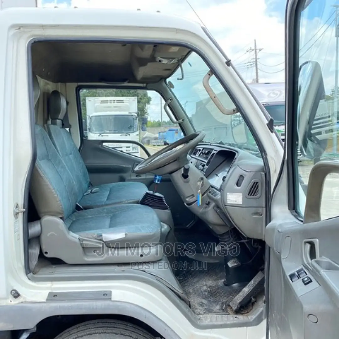 Mitsubishi Canter Box Body