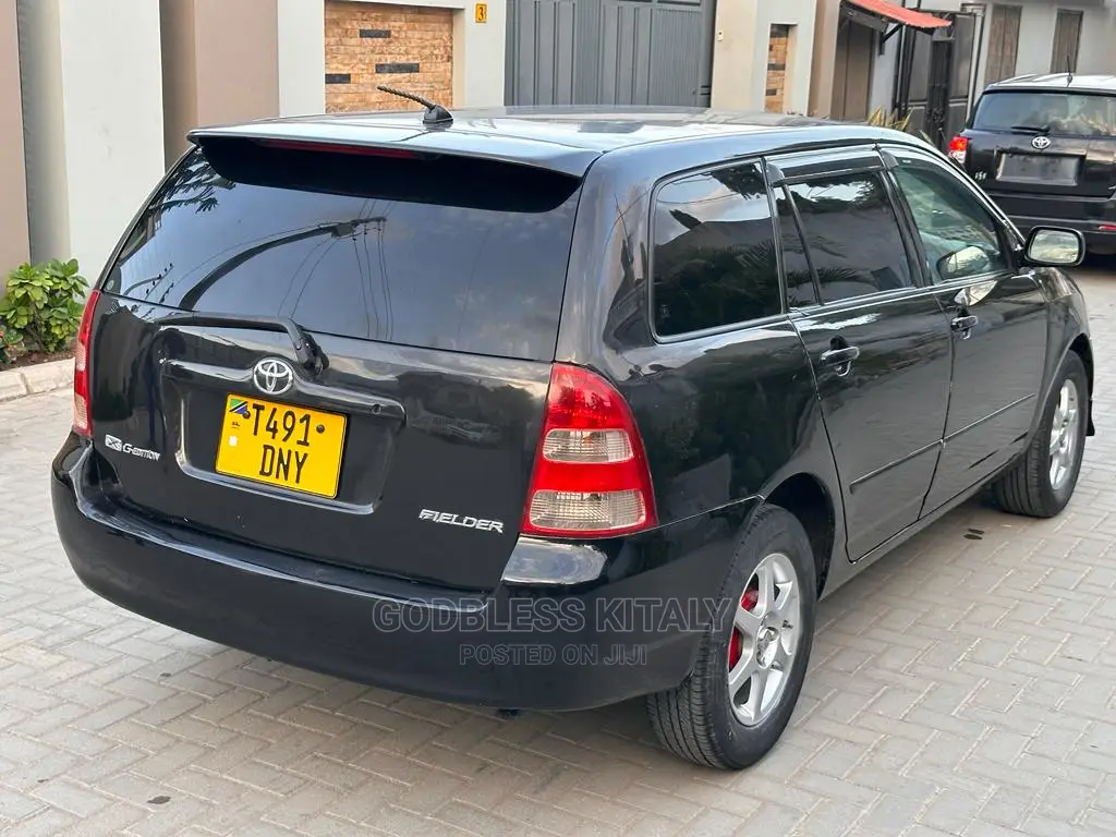 Toyota Corolla Spacio 2000 Black